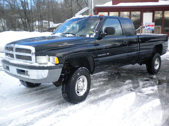 2001 Dodge Ram Pickup 1500 LT 4WD