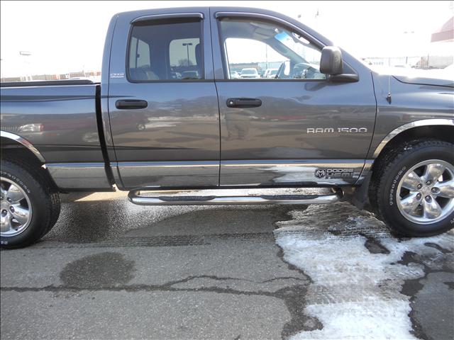 2002 Dodge Ram Pickup SLT