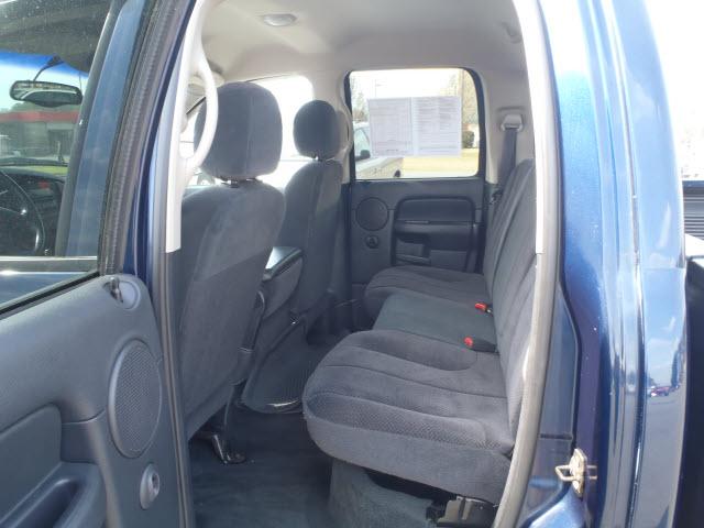 2002 Dodge Ram Pickup SLT