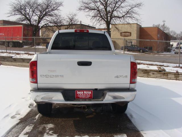 2002 Dodge Ram Pickup Base