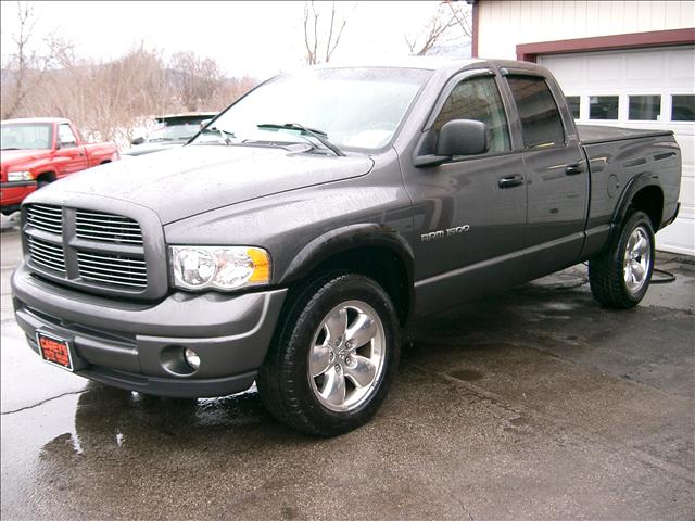 2002 Dodge Ram Pickup Base