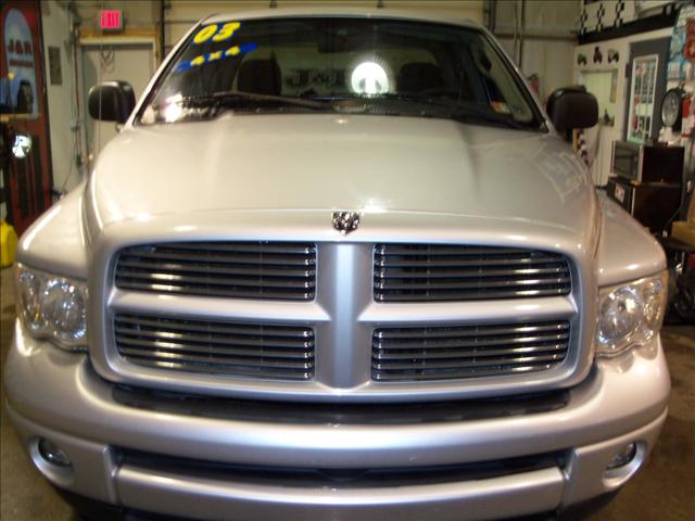 2003 Dodge Ram Pickup 323i 4dr Sdn Sedan