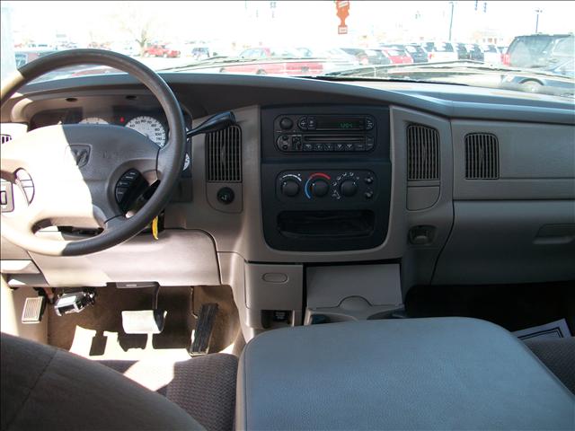 2003 Dodge Ram Pickup SLT