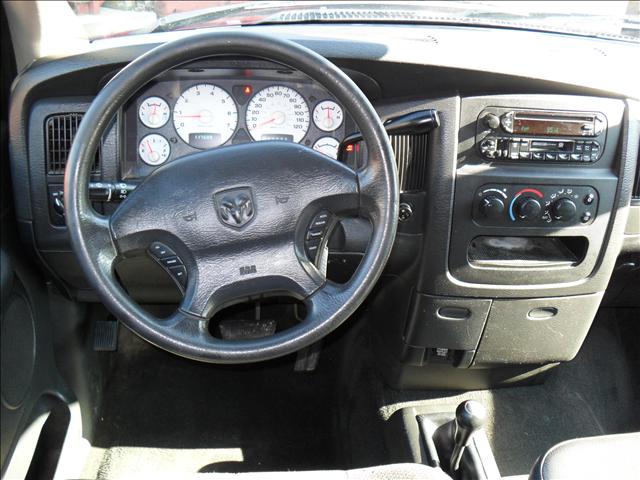 2003 Dodge Ram Pickup SLT