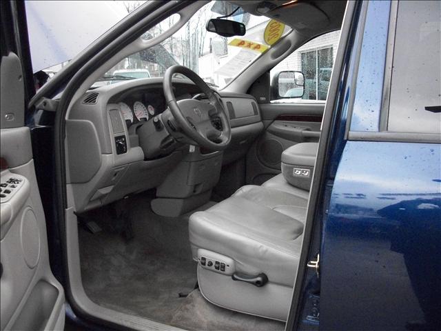 2003 Dodge Ram Pickup SL2