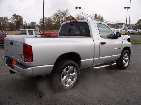 2003 Dodge Ram Pickup SL2