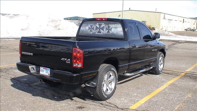 2003 Dodge Ram Pickup SLT