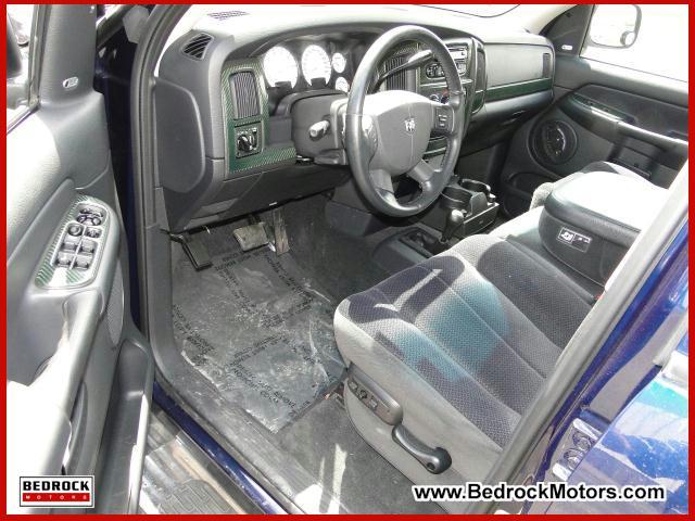 2004 Dodge Ram Pickup SLT