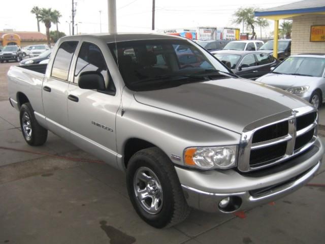 2004 Dodge Ram Pickup SL2