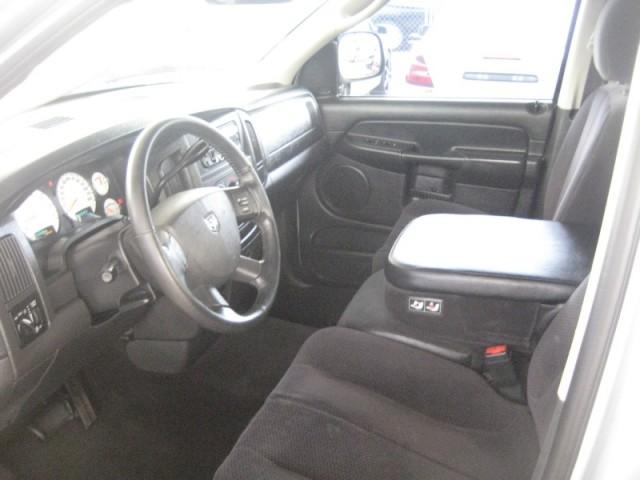 2004 Dodge Ram Pickup SL2