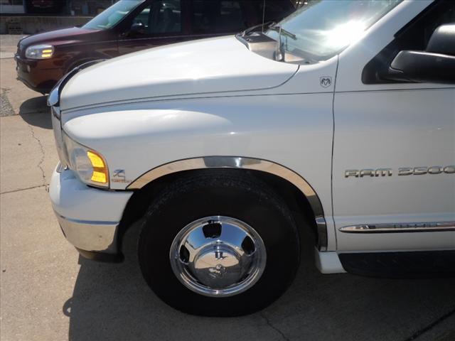 2004 Dodge Ram Pickup SL2