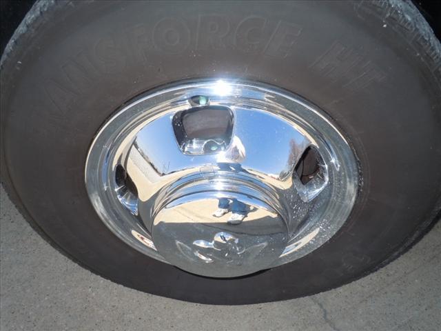 2004 Dodge Ram Pickup SL2