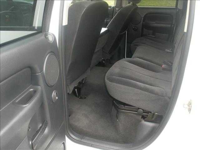 2004 Dodge Ram Pickup LS 4X4