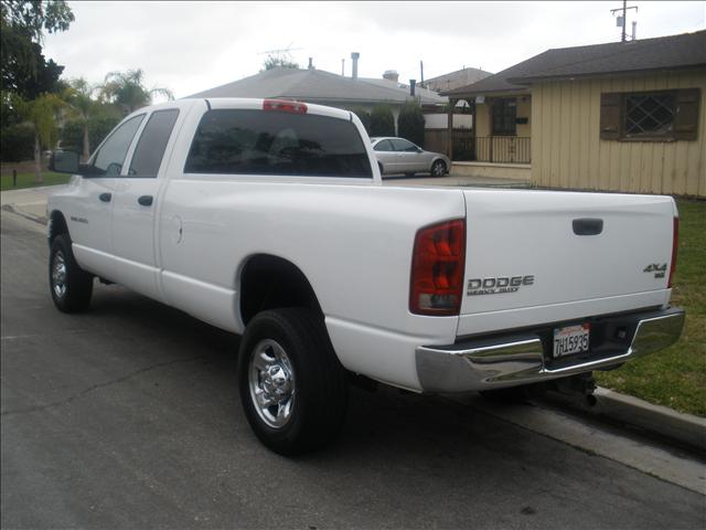2004 Dodge Ram Pickup LS 4X4