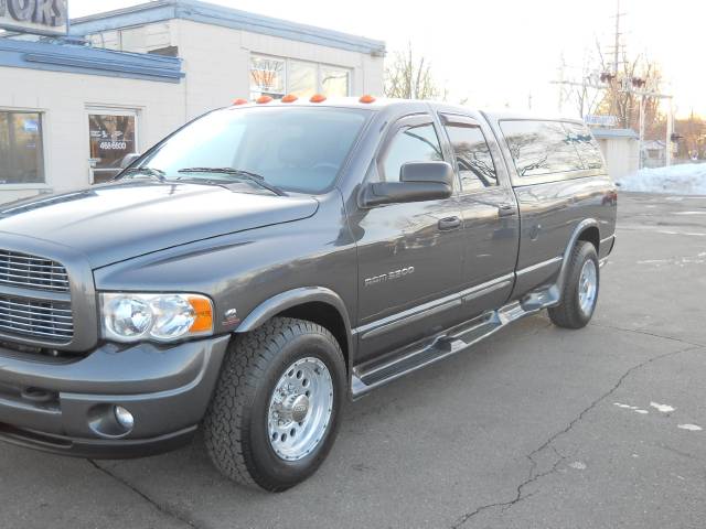 2004 Dodge Ram Pickup Modified