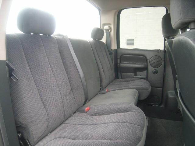 2005 Dodge Ram Pickup 3500 SLT Crew LB Dually DSL