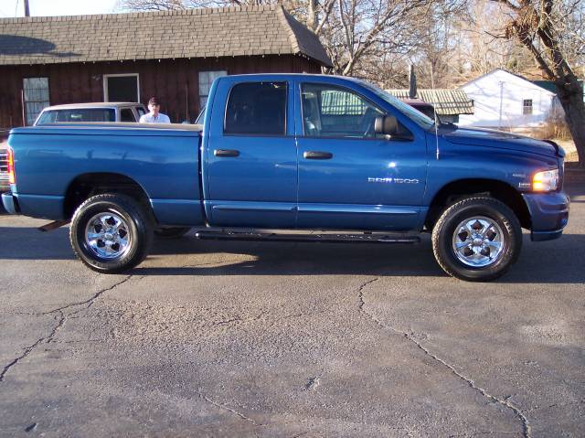 2005 Dodge Ram Pickup SL2