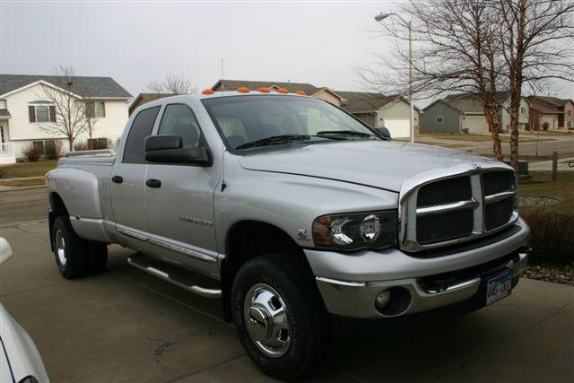 2005 Dodge Ram Pickup Touring RES W/navi
