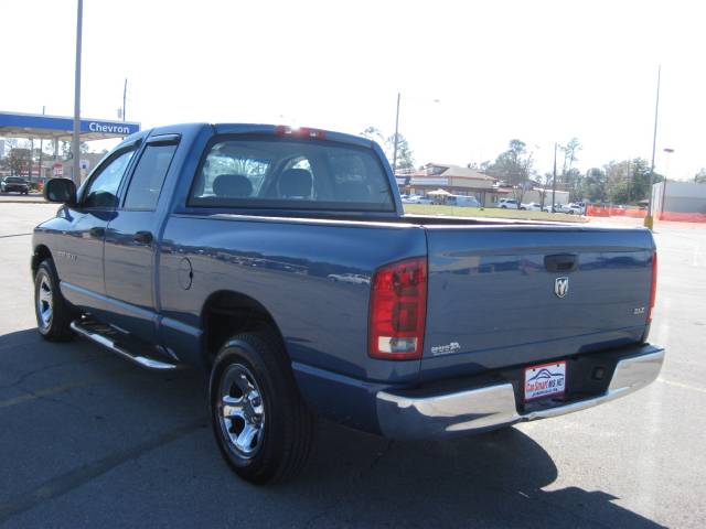 2005 Dodge Ram Pickup SLT