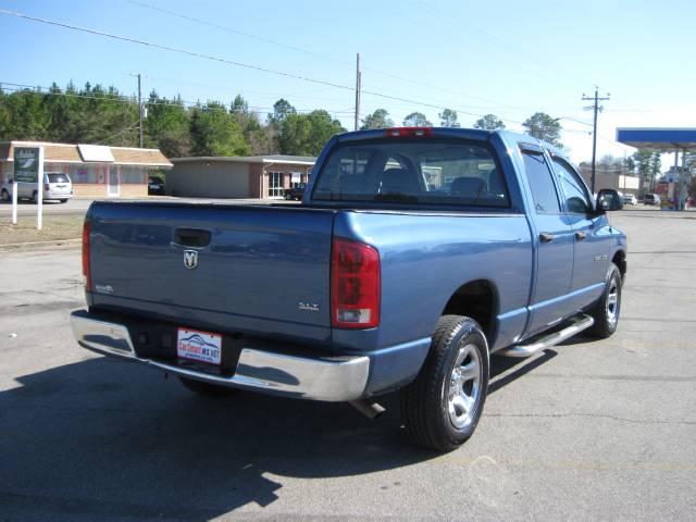 2005 Dodge Ram Pickup SLT