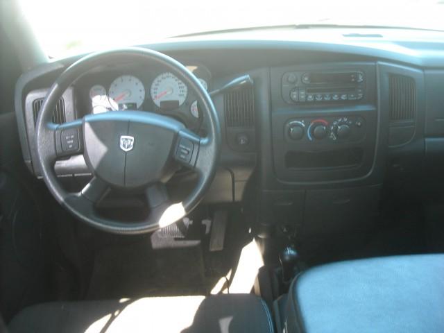 2005 Dodge Ram Pickup 4d Wagon AWD
