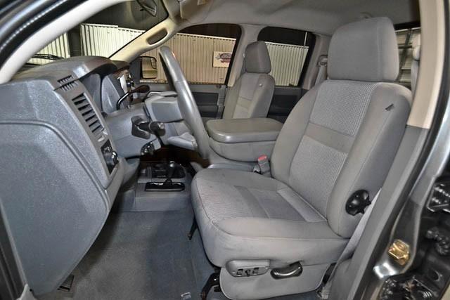 2007 Dodge Ram Pickup 4dr SL AWD V6