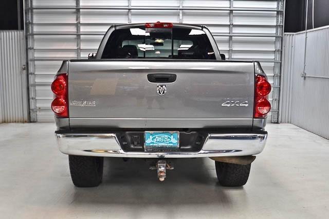 2007 Dodge Ram Pickup 4dr SL AWD V6