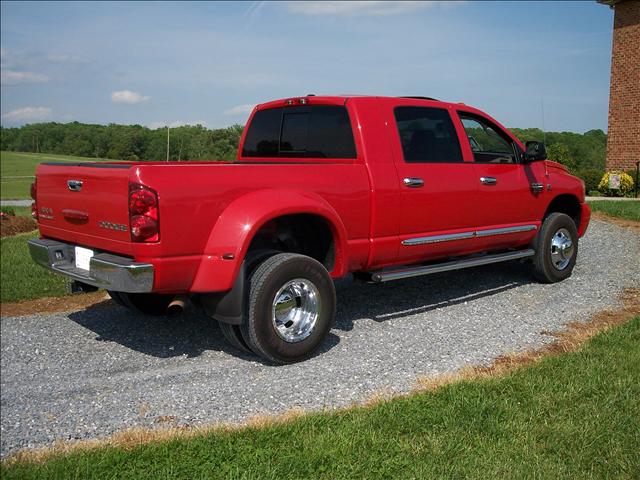 2007 Dodge Ram Pickup Slecrew Cab