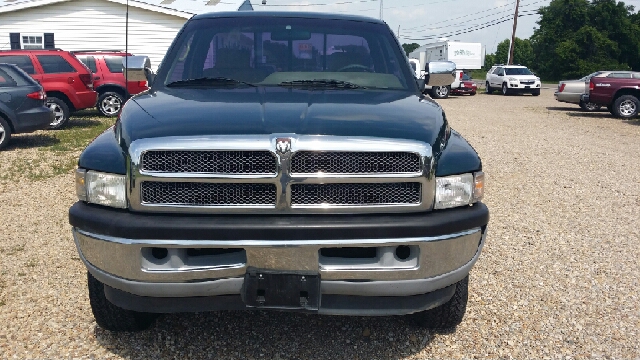 1995 Dodge Ram Pickup 1500 Eddie Baurer - Liquidator
