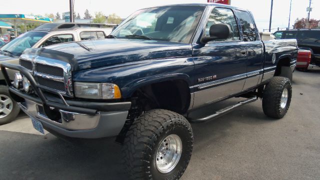 2001 Dodge Ram Pickup 1500 SLT
