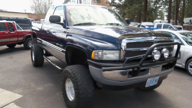 2001 Dodge Ram Pickup 1500 SLT