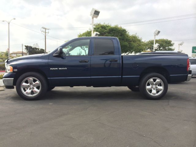 2004 Dodge Ram Pickup 1500 CREW CAB XL Diesel