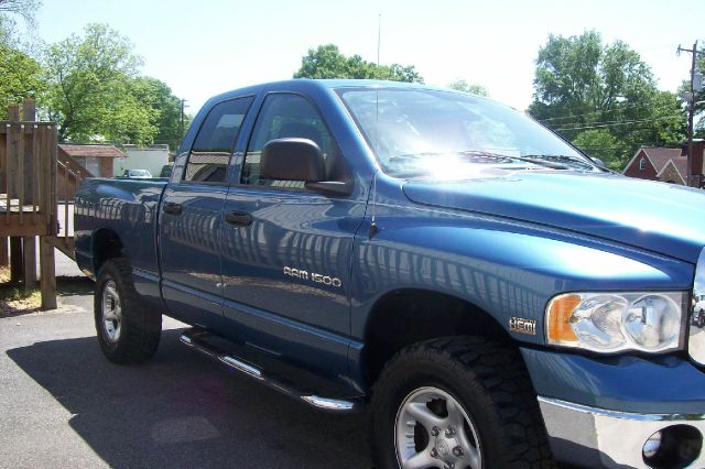 2004 Dodge Ram Pickup 1500 SLT