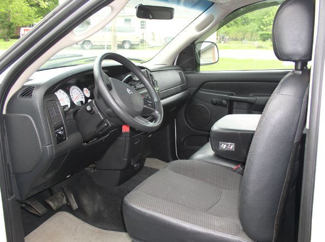 2004 Dodge Ram Pickup 1500 T6 Sport Utility 4D