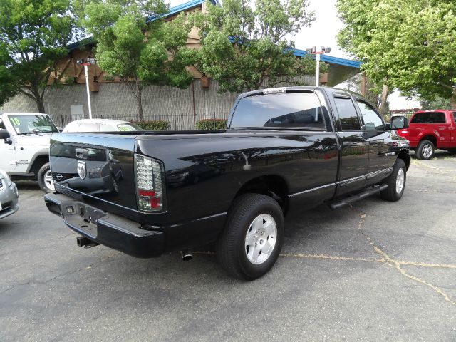 2005 Dodge Ram Pickup 1500 4dr 2.5L Turbo W/sunroof/3rd Row AWD SUV