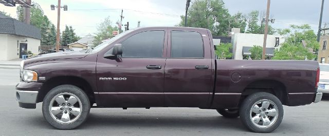 2005 Dodge Ram Pickup 1500 CREW CAB XL Diesel