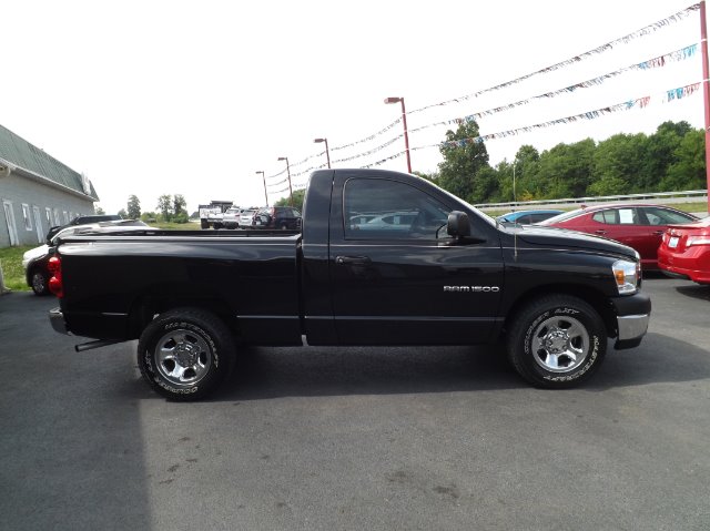 2007 Dodge Ram Pickup 1500 UP 4DR 4X4