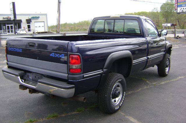 1995 Dodge Ram Pickup 2500 LS Flex Fuel 4x4 This Is One Of Our Best Bargains