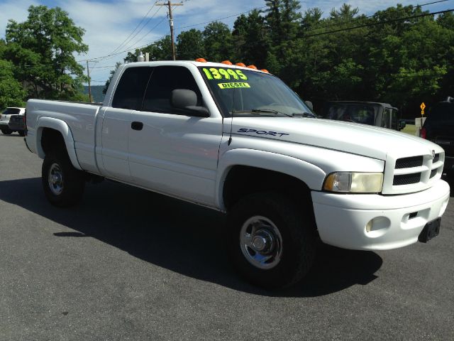 1999 Dodge Ram Pickup 2500 XLT Superduty Turbo Diesel