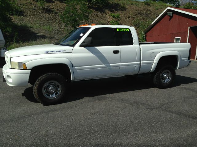 1999 Dodge Ram Pickup 2500 XLT Superduty Turbo Diesel