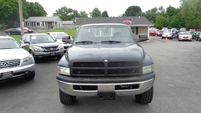 2001 Dodge Ram Pickup 2500 XLT FX4 Crew Cab