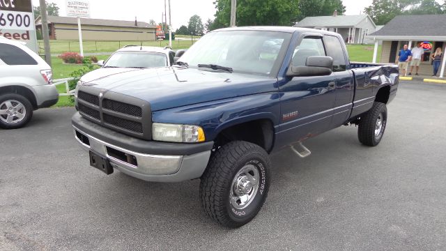2001 Dodge Ram Pickup 2500 XLT FX4 Crew Cab