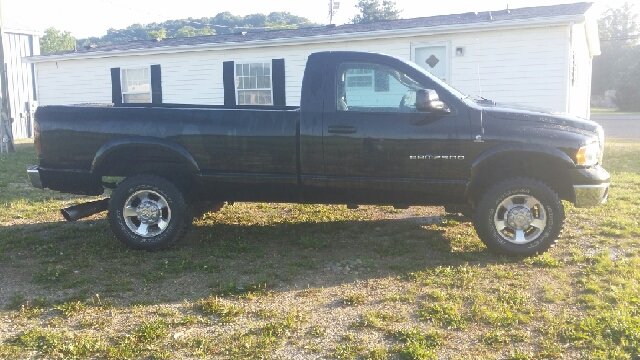 2004 Dodge Ram Pickup 2500 Super Cab Lariat