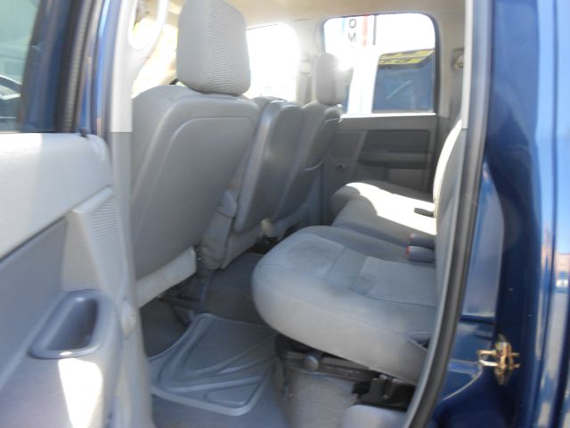 2006 Dodge Ram Pickup 2500 SLT