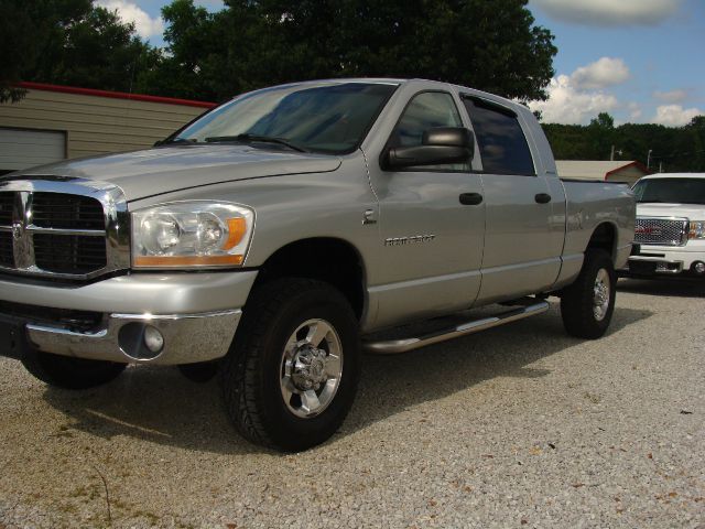 2006 Dodge Ram Pickup 2500 SCAB XLT 4WD LONG BOX