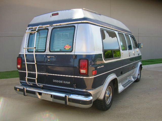 1992 Dodge Ram Van 1500 LT 4WD