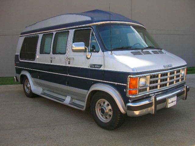 1992 Dodge Ram Van 1500 LT 4WD