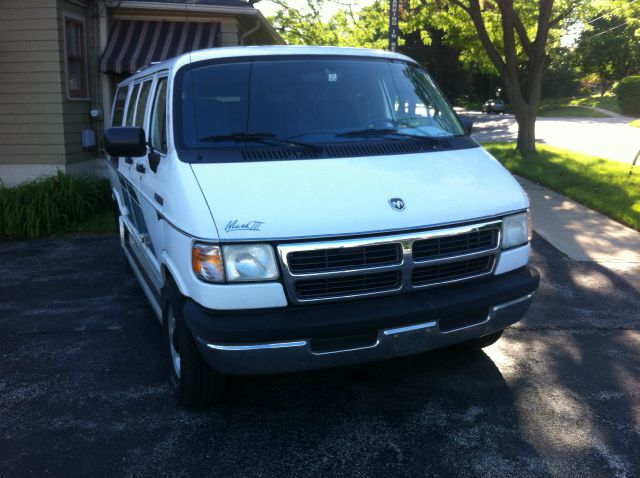 1994 Dodge Ram Van V6 4x4 SUV