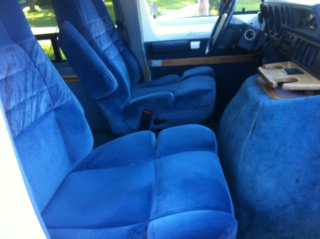 1994 Dodge Ram Van V6 4x4 SUV