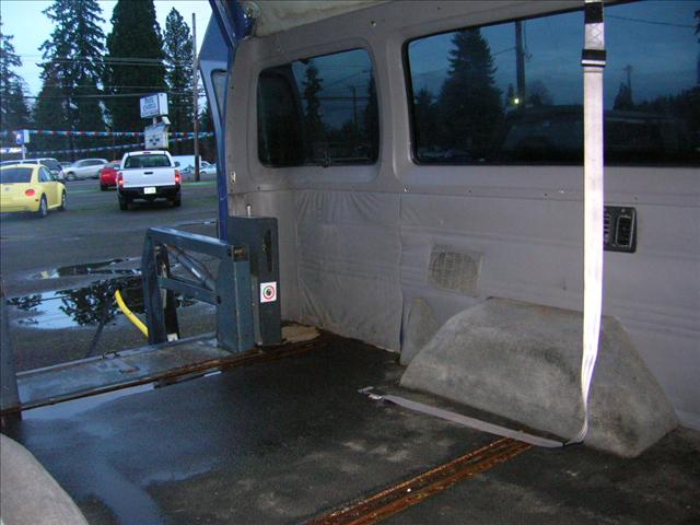 1995 Dodge Ram Van Base